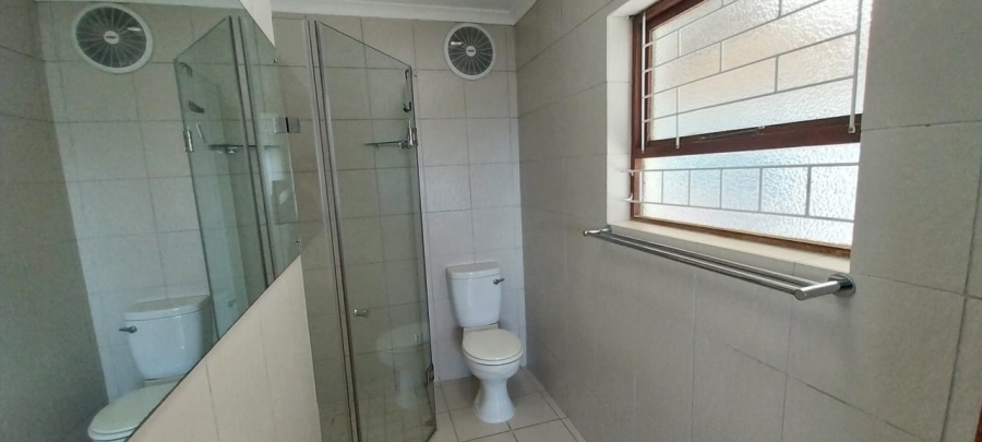 3 Bedroom Property for Sale in Loevenstein Western Cape